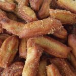 Avokádós csirkés tésztasaláta