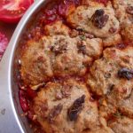 Egyszerű poharas túrós szilvás süti