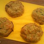 Medvehagymás spenótleves tormás zöldborsóval